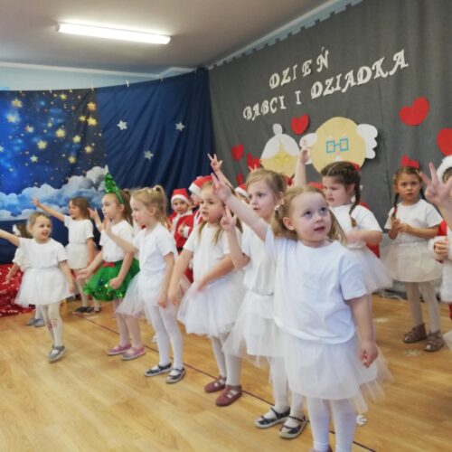 Babcie i Dziadkowie Leśnych ludków. 6