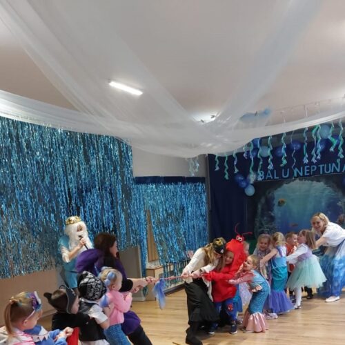 Bal u Neptuna. 08