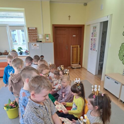 Dzień Kobiet u Wesołych skrzatów.7