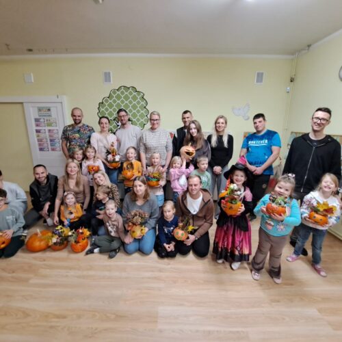 Warsztaty dyniowe z rodzicami1 (2)